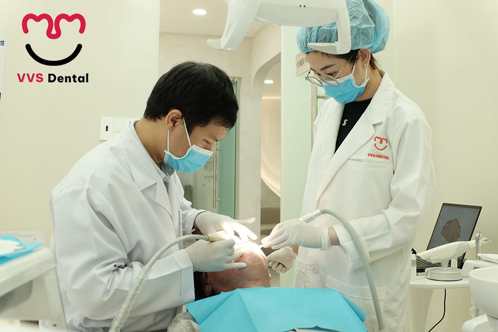 bọc răng sứ tại Quận 10