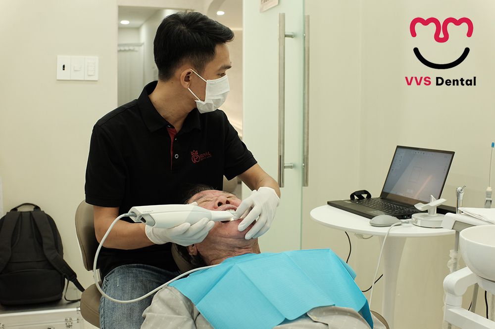 dịch vụ làm răng sứ tại quận 10