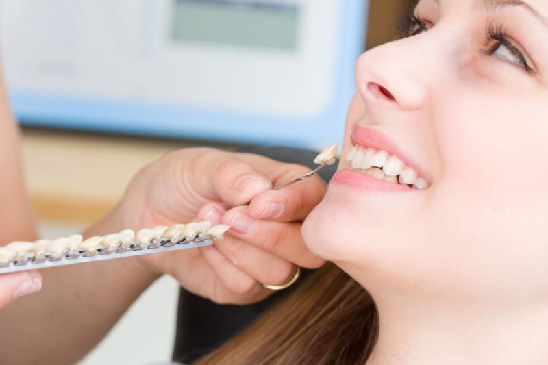 răng khấp khểnh có bọc sứ được không